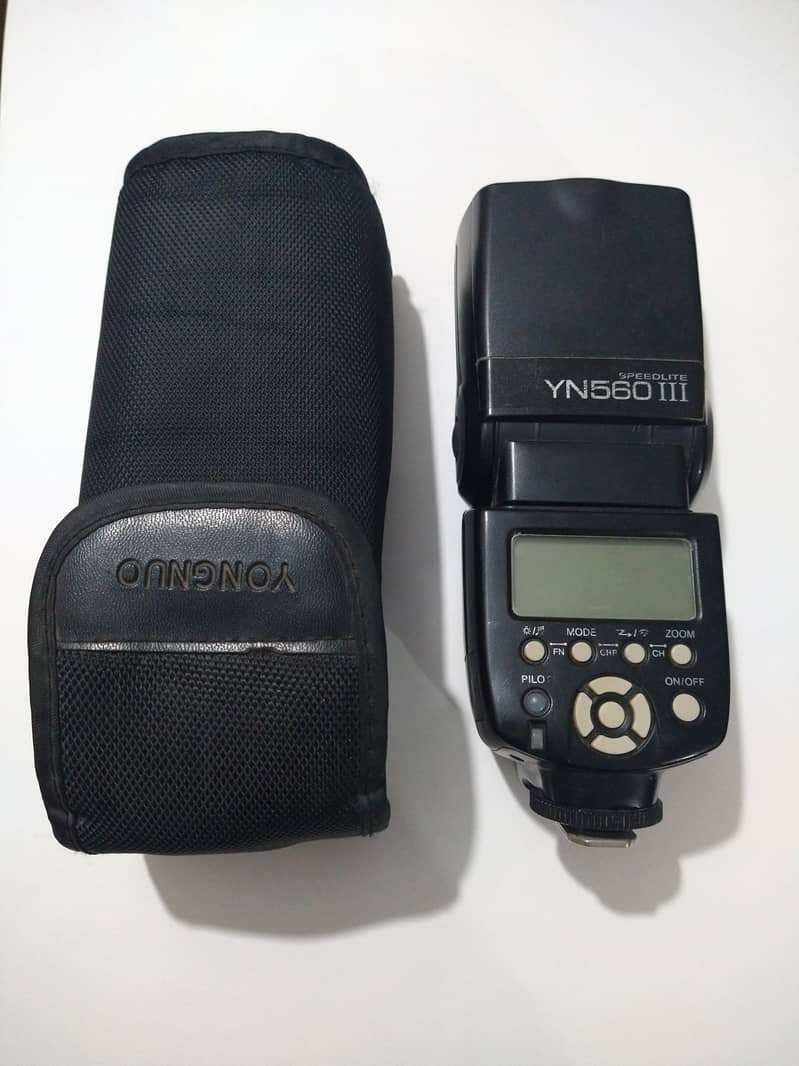 Yongnuo flash YN560 III 0