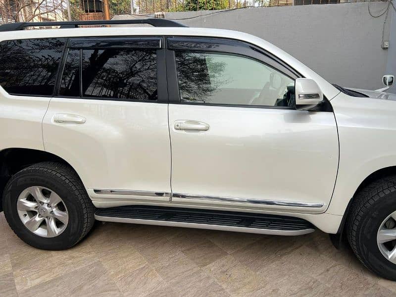 Toyota Land Cruiser 2016 4