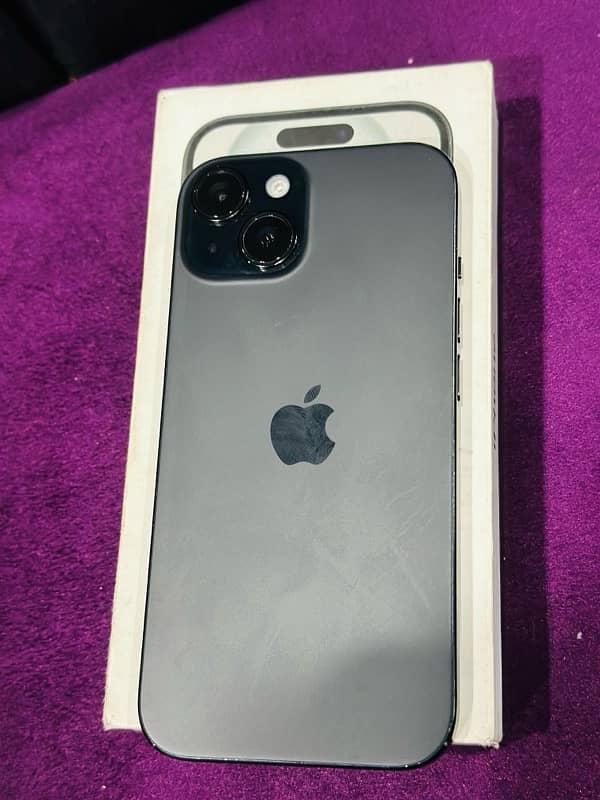 Iphone 15 10/9condition 92health 261cycle count  LLA model 0