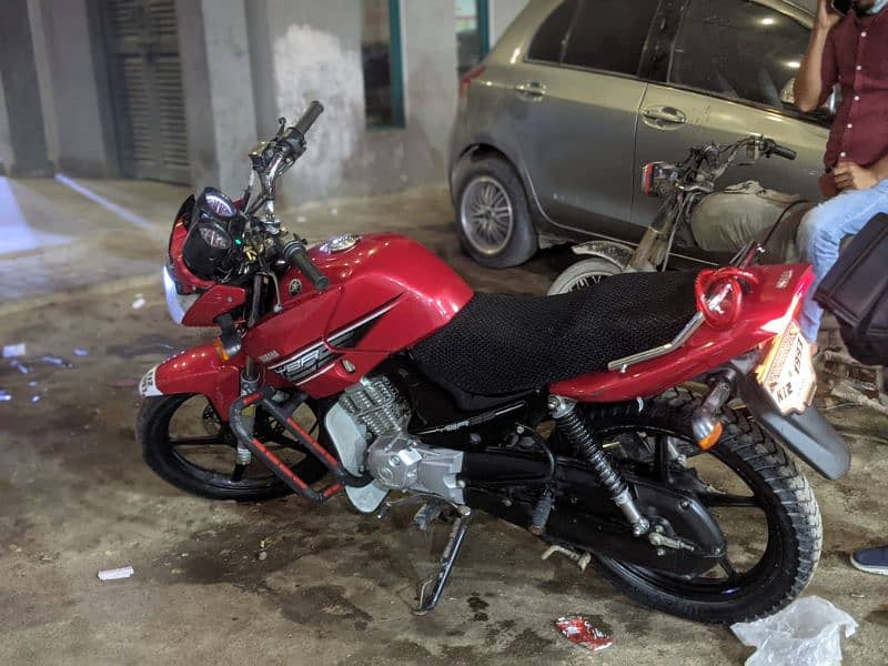 Yamaha YBR 125 | btr thn 110 150 exchange possible Mehran, Alto Cultus 2