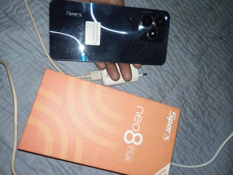 spark neo 8 plus 4+64GB 03177454600 4