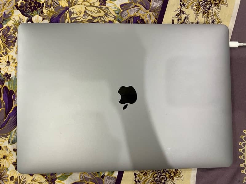 Macbook pro 2016 3