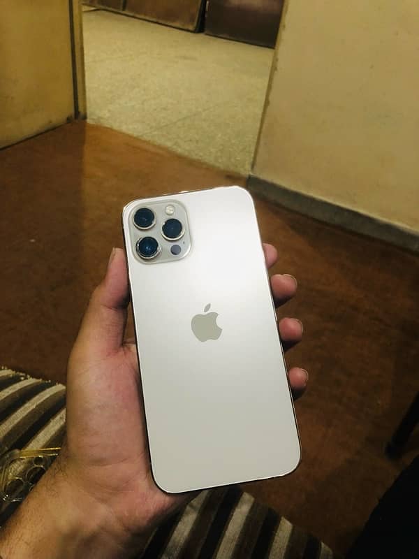 Iphone 12 pro max 0