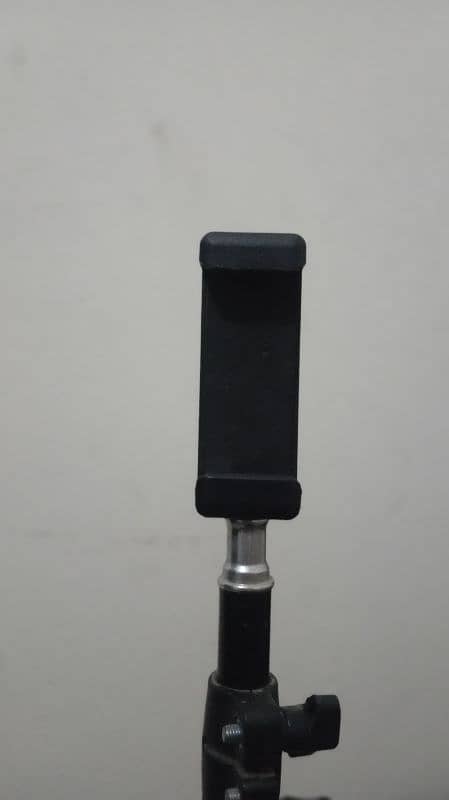 Aluminium tripod 7ft 10/10 condition 2