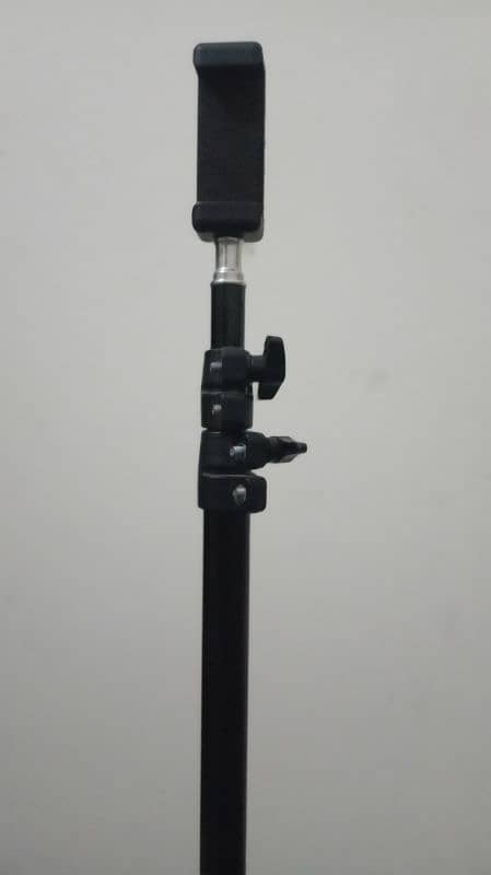 Aluminium tripod 7ft 10/10 condition 3