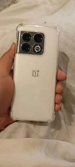 OnePlus 10pro white colour panda shape best phone in Pakistan