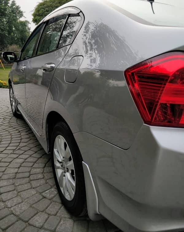 Honda City Aspire 1.5 2018 top model 4