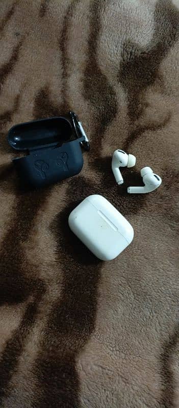 Airpods pro 0