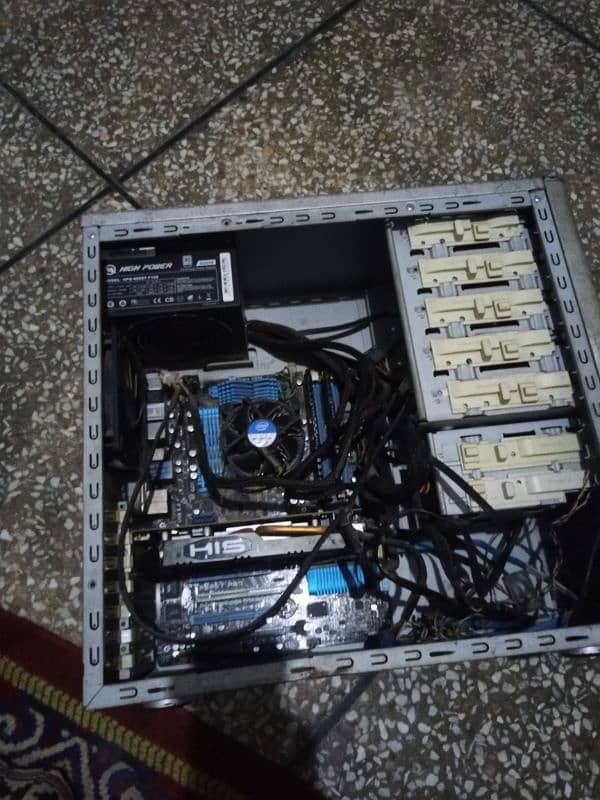 Core i7 3770 RX 570 8GB 4