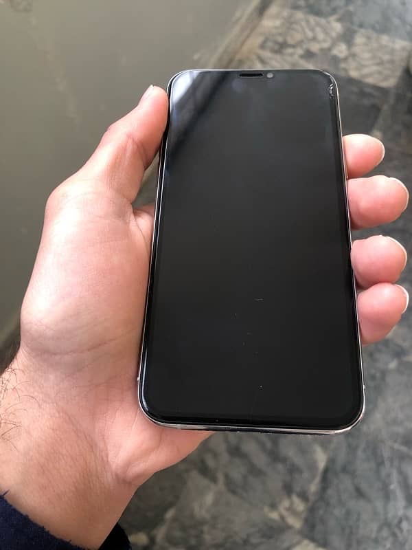 Iphone 11 Pro white colour phone no. (03137437582) 0