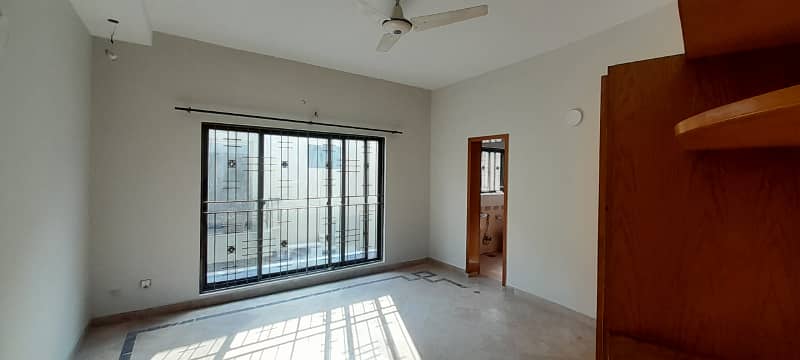 One Kanal Upper Portion For Rent In DHA Phase 5 1