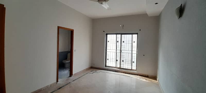 One Kanal Upper Portion For Rent In DHA Phase 5 8