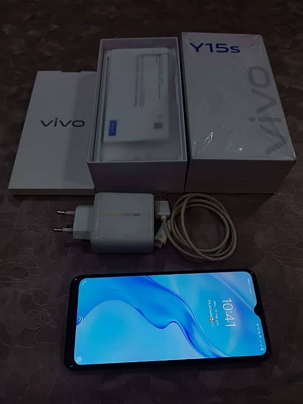 vivo y15s with box vooc charge 3gb/32gb 10