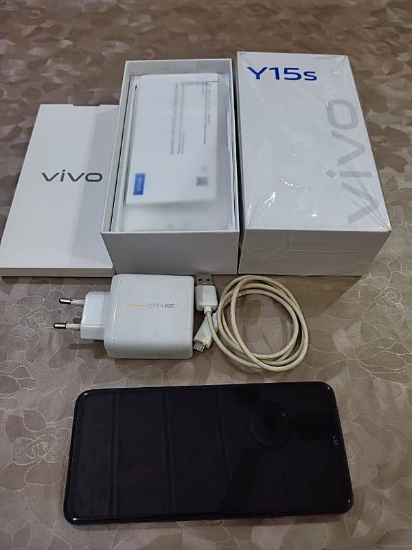 vivo y15s with box vooc charge 3gb/32gb 11