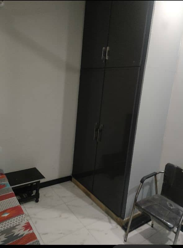 Fully furnished executive room for rent for job holder 1