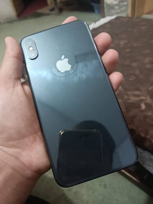 I phone xs max 256 gb non pta factory unlock 0