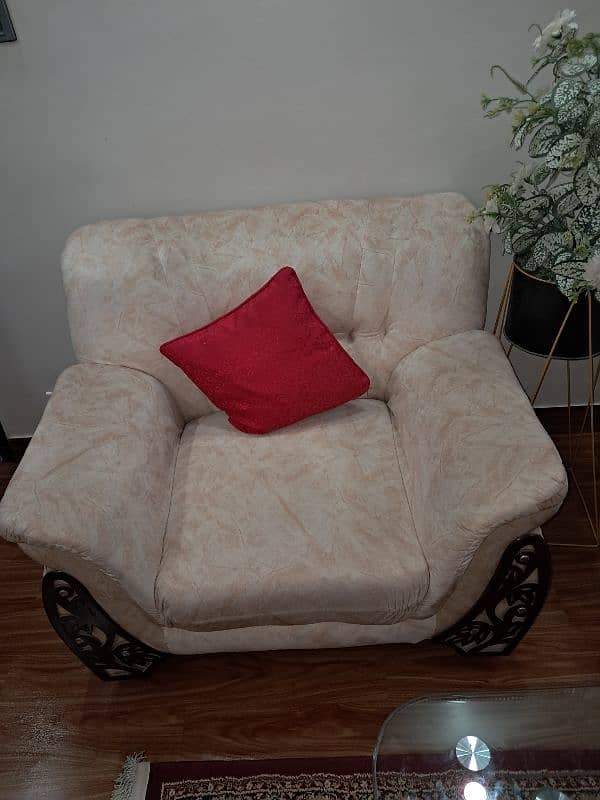 sofa for sell 1