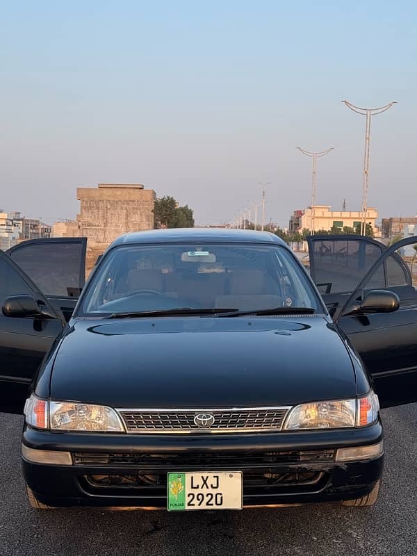 Toyota Corolla XE 1999 8