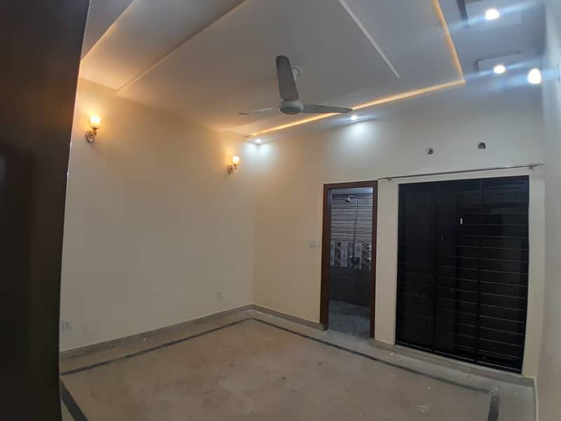 BRAND NEW HOUSE OF 5 MARLA AVAILABLE FOR RENT NEAR BAHRIA SCHOOL IN BAHRIA ORCHARD 8