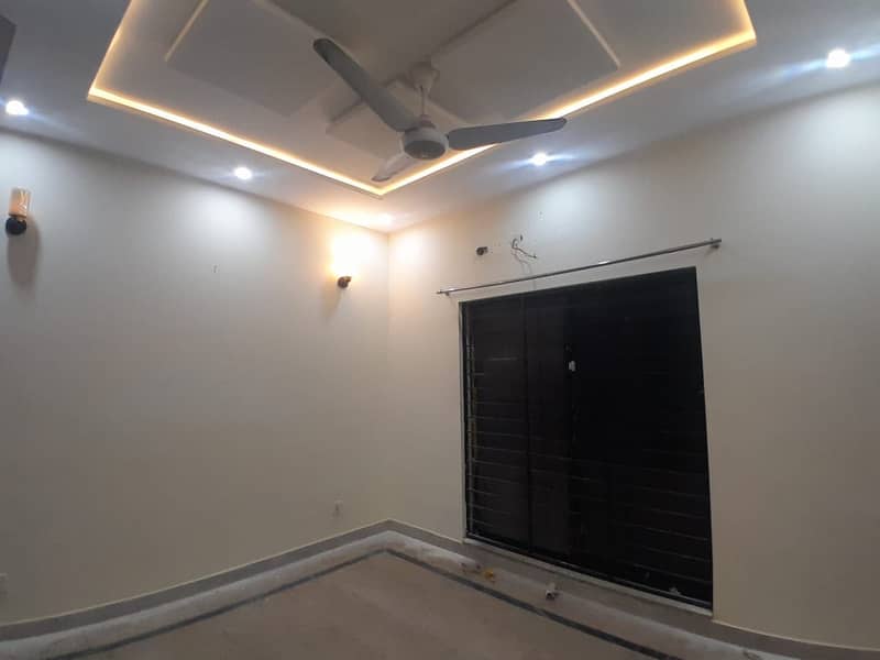 BRAND NEW HOUSE OF 5 MARLA AVAILABLE FOR RENT NEAR BAHRIA SCHOOL IN BAHRIA ORCHARD 9