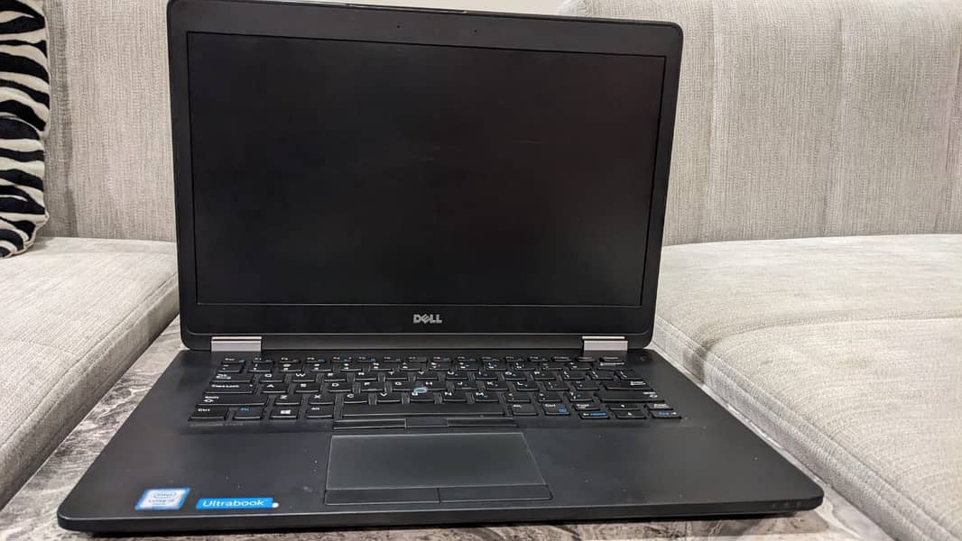 Dell Latitute E7470 1