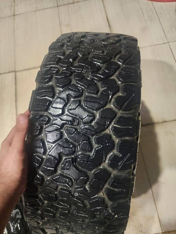 265/60/18 for revo fortuner  bfgoodrich ko2 1