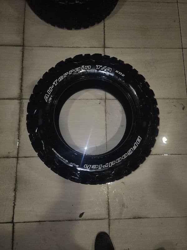 265/60/18 for revo fortuner  bfgoodrich ko2 6