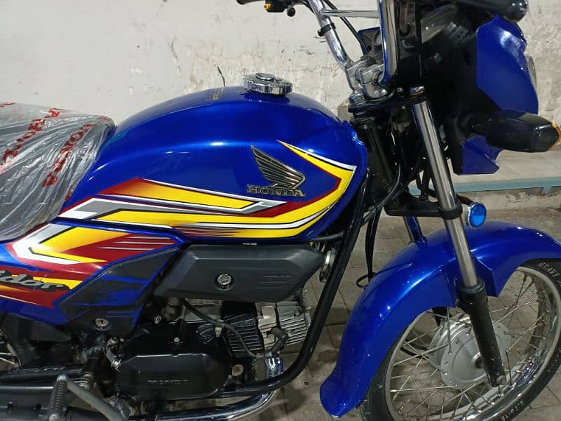 Honda 100 prider lush condition exchange possible 70 and 125 16