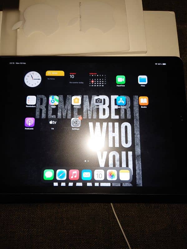 IPAD 9TH GENERATION FULLBOX 1