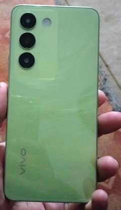 vivo y100