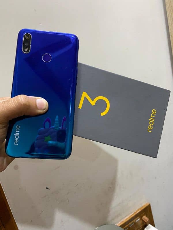 realme c3 4/64 3