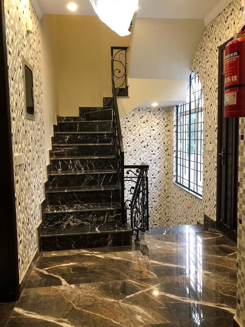 BRAND NEW HOUSE 10 MARLA SPANISH DESIGN AVAILABLE FOR SALE IN BAHRIA ORCHARD 4