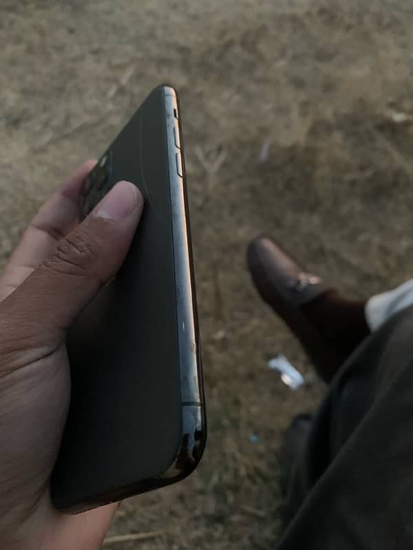 IPhone 11pro 256GB waterpack for sale 6