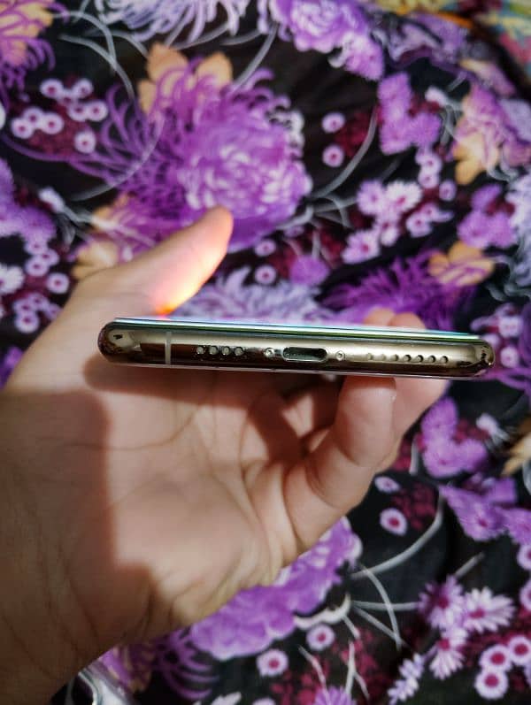 XS MAX NON PTA 5