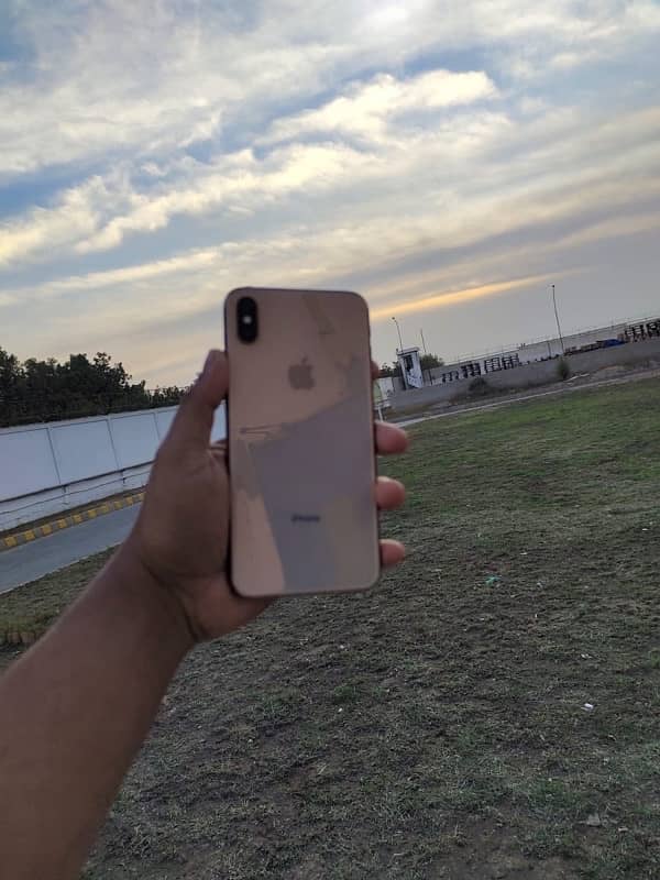 XS MAX 256 gb 3