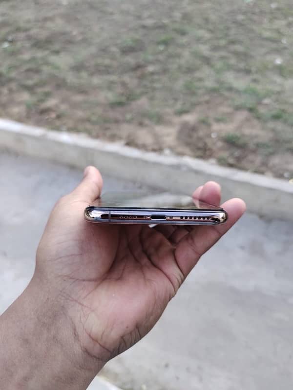 XS MAX 256 gb 4