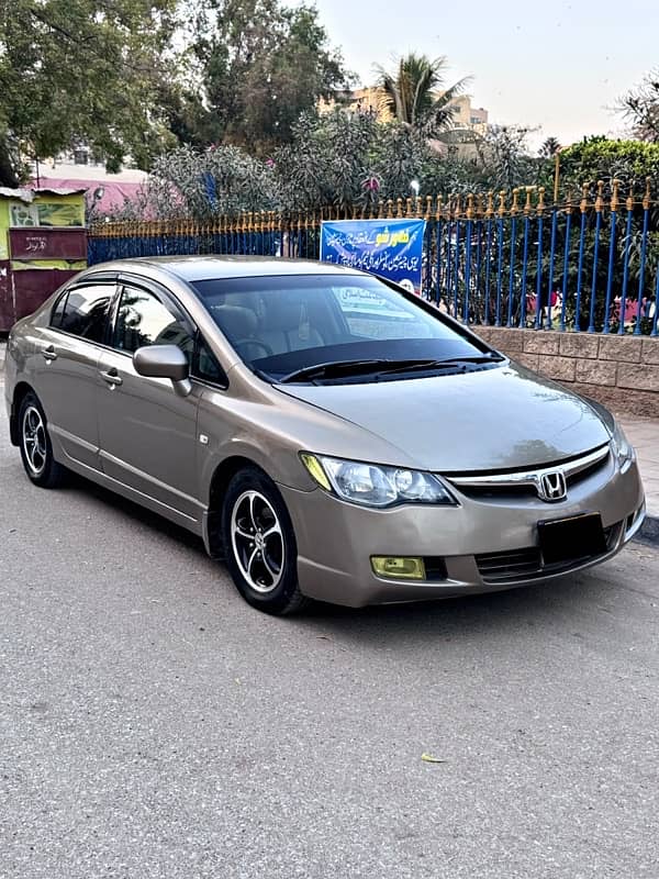 Honda Civic Prosmetic 2010 in excellent condition 2