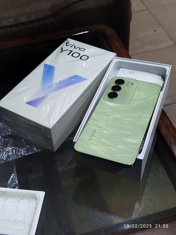 vivo y100 0