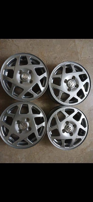 suzuki wagon r vxl original Alloy rim 1