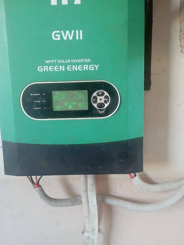 NS solar inverter 3 kv  pv4000 sel kar raha hun system upgrade karna 4