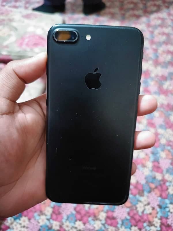 iPhone 7 Plus Black 1