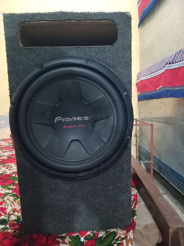 PIONEER SUBWOOFER DUAL CORE WITH SOCCER AMPILIFIER CONDITION 10/10 3