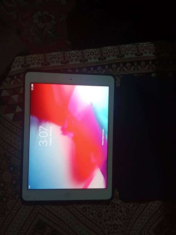 I pad 1 urgent sale 1