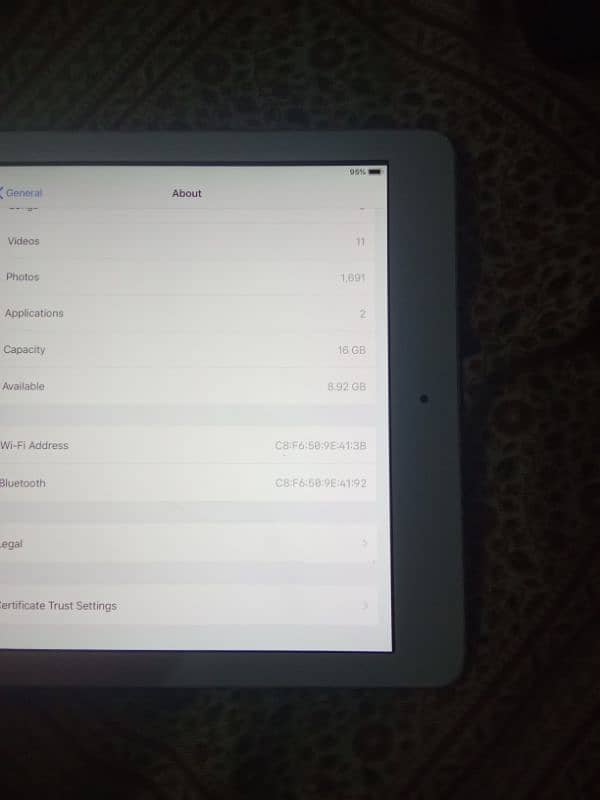 I pad 1 urgent sale 11