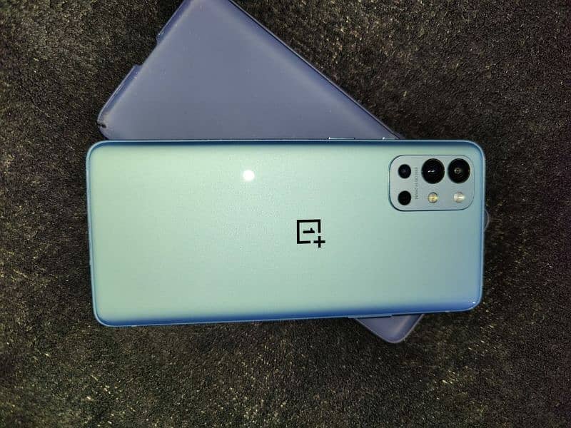 one plus 9r 8/128 good condition 0