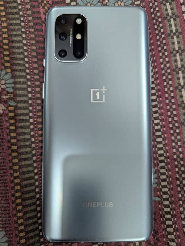 OnePlus 8t ( condition like new) 0