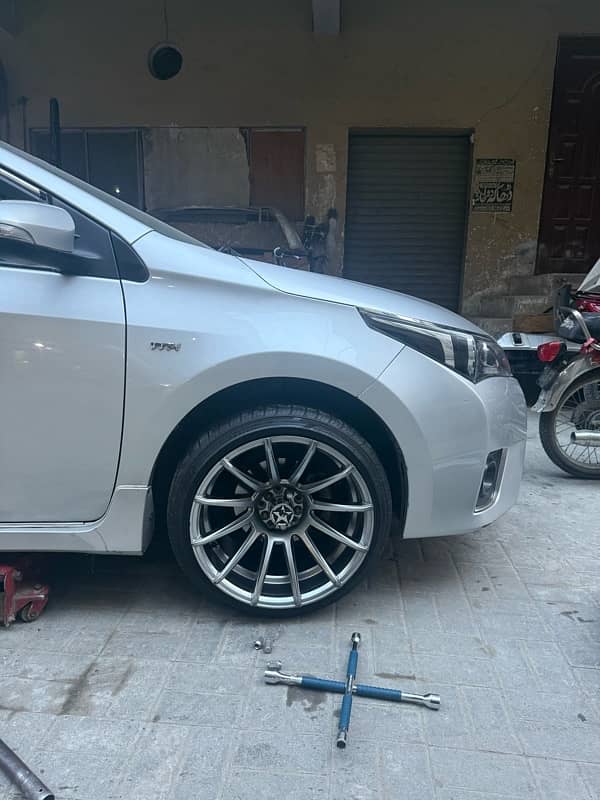 18 inch rim for sale with tyre 1