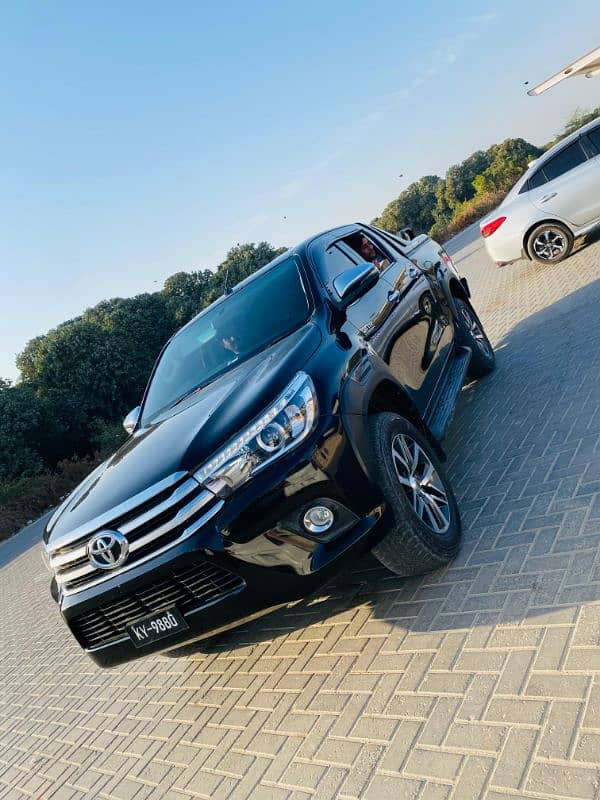 Toyota Hilux 2020 0