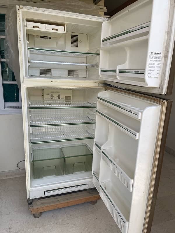 National Non-Frost Refrigerator 1