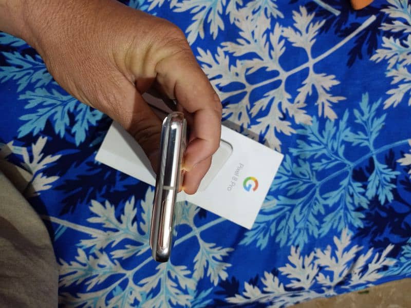 GOOGLE PIXEL 8 PRO C. . . . . PID    APPROVED GOOD CONDITION BOX 9